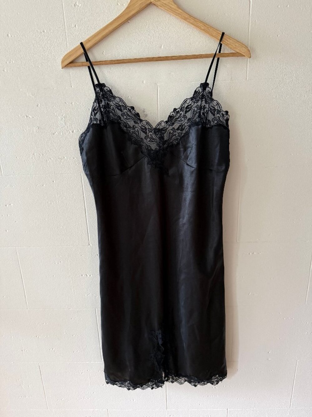 Vanity Fair | Vintage Black Eaton Lace Slip Dress Whimsygoth Lingerie | Medium